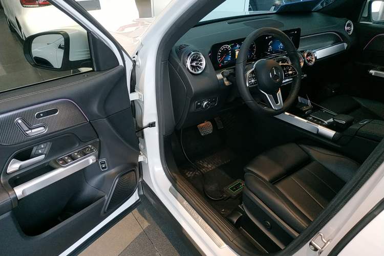 Used Mercedes-Benz GLB 2021 GLB 200 Fashion Model Driver Seat