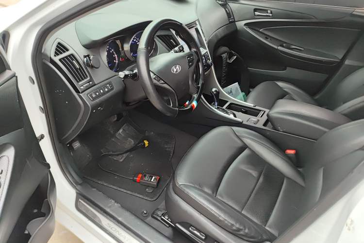 Used Hyundai Sonata 2014 2.0L Automatic Luxury Edition