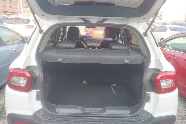 Used Brilliance V3 2016 1.5L Manual Comfort Model
