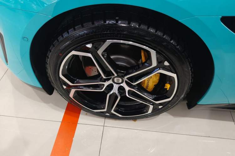 Used Xiaomi Auto SU7 2024 Rear-Drive Long-Range Intelligent Driving Version