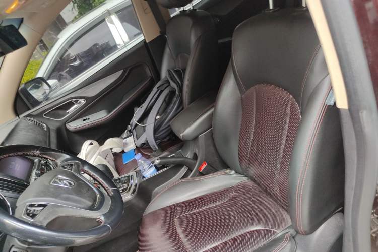 Used Baojun 560 2016 1.8L iAMT Luxury Model Left Front Seat