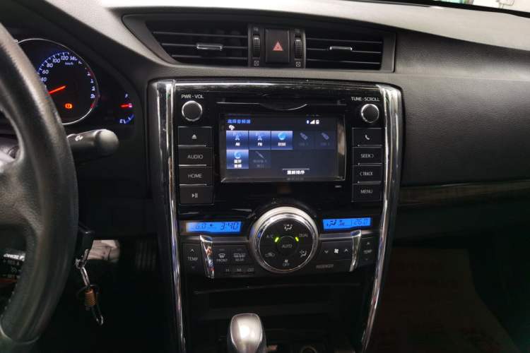 Used Toyota Reiz 2013 2.5V Shangrui Edition Audio And AC Panel