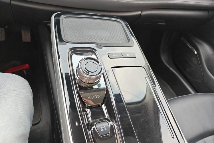 Used AION S Plus 2021 70 Tech Edition Gear Lever