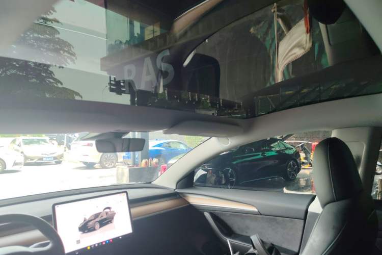 Used Tesla Model 3 2022 Rear-Wheel-Drive Version
