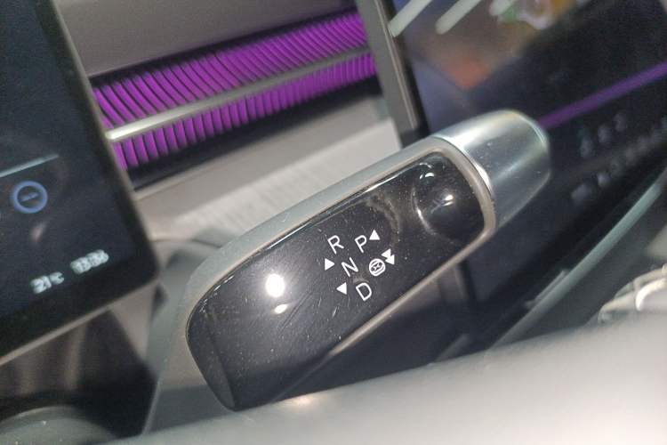 Used XPeng G6 2025 625 Long-Range Max Flagship Edition Gear Lever