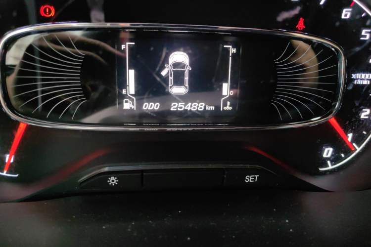 Used Baojun 510 2017 1.5L Manual Fashion Model Odometer Close Up