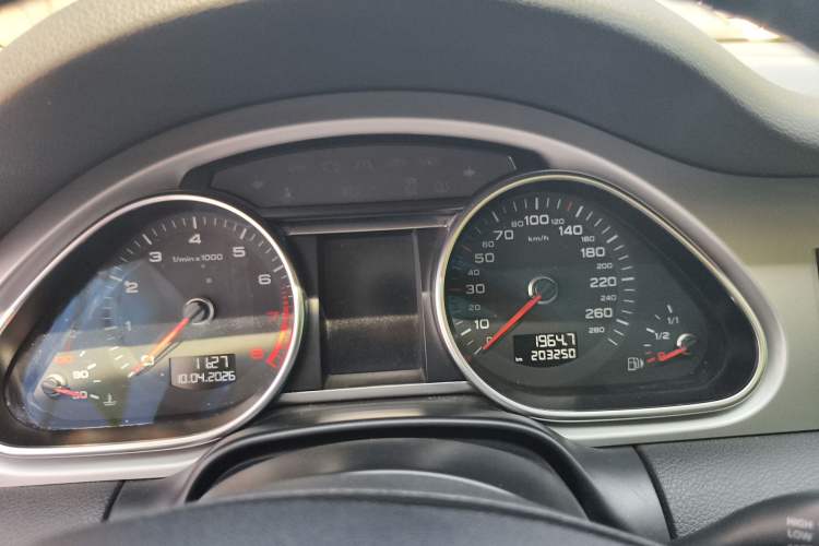 Used Audi Q7 2014 40 TFSI off-road version Instrument Cluster