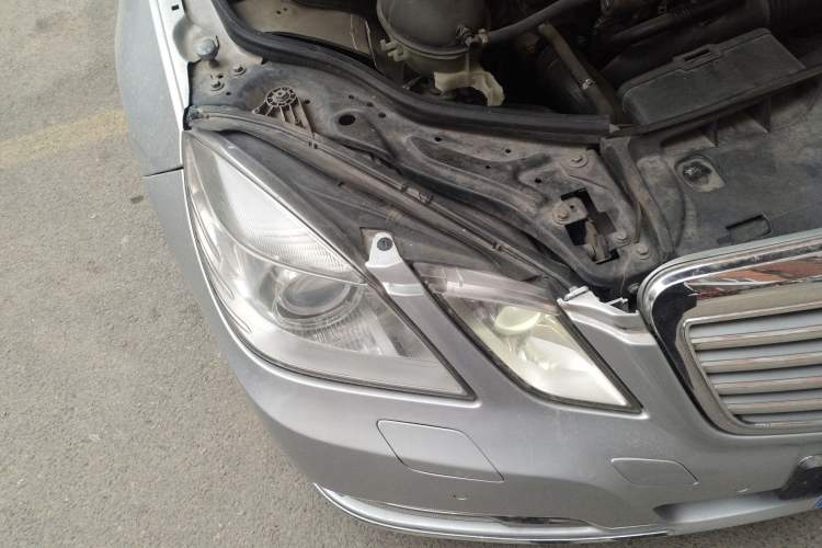 Used Mercedes-Benz E-Class 2010 E 260 L CGI Elegant Model