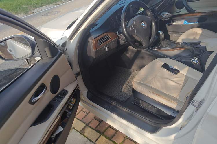 Used BMW 3 Series 2010 320i Expo Edition