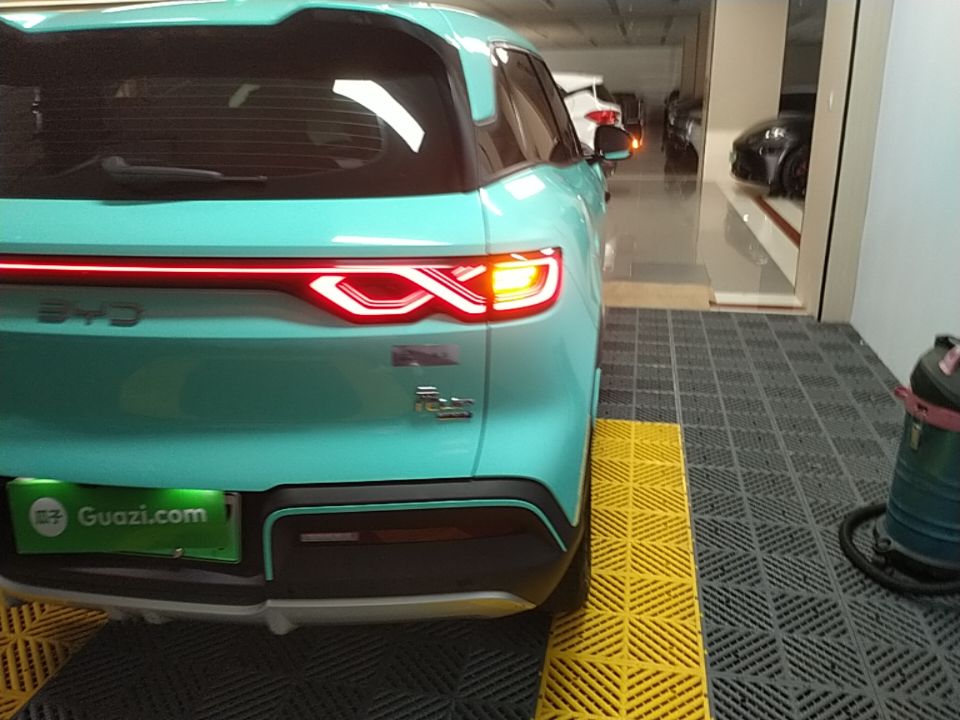 BYD Yuan UP 2025 Intelligent Driving Version 401 km Leading Edition — снимка 9