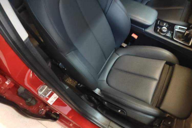 Used BMW 1 Series 2020 125i Leading Model M Sport Package Right Front Seat