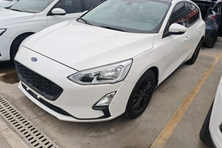 Used Ford Focus 2019 Hatchback EcoBoost 180 Automatic Trendy Model