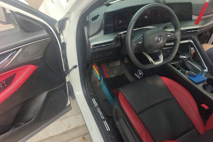 Used CHANGAN CS35PLUS 2021 Blue Whale NE 1.4T DCT Prestige Model
