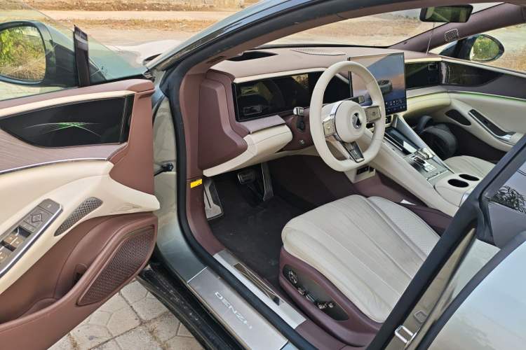 Used Denza Z9GT 2024 1100 4x4 Ultra First Edition