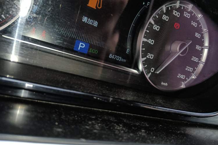 Used GAC Trumpchi M6 2019 270T DCT Luxury Edition (7-seater) China VI Odometer Close Up