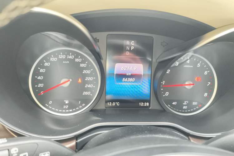 Used Mercedes-Benz V-Class 2021 V 260 Avantgarde Edition
