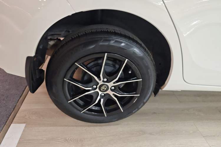 Used Toyota YARiS L Zhi Xuan 2016 Revised 1.5E CVT Charming Edition