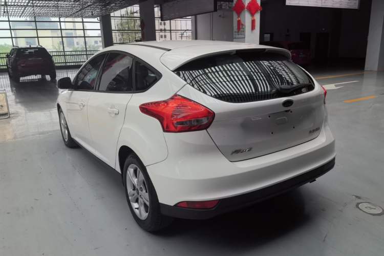 Used Ford Focus 2017 Hatchback 1.6L Automatic Comfort Plus SmartDrive Edition
