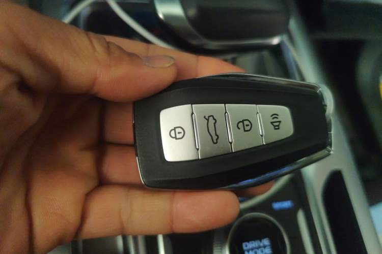 Used Geely Auto Haoyue 2022 1.8TD DCT Luxury 7-Seater Interior 1