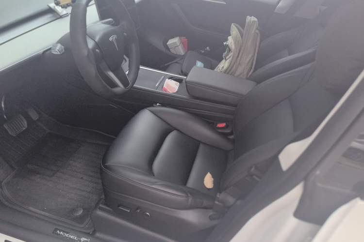 Used Tesla Model Y 2023 Rear-Wheel-Drive Version
