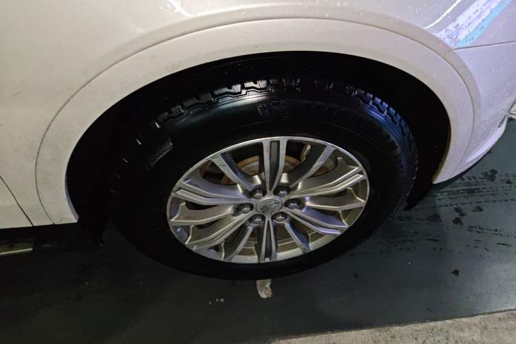 Used Cadillac XT5 2018 25T Luxury Model
