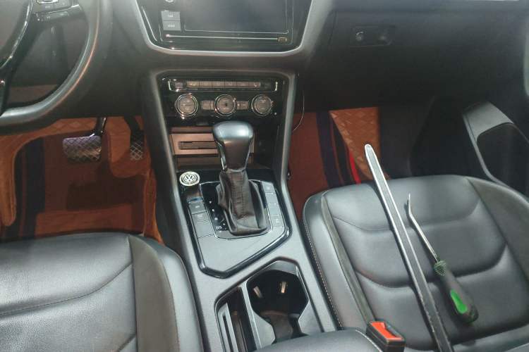 Used Volkswagen Tiguan L 2018 Facelift 330TSI Automatic Two-Wheel Drive Luxury Edition