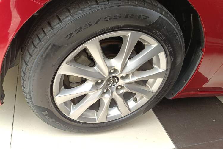 Used Mazda Atenza 2014 2.0L Blue Sky Luxury Edition Left Front Wheel Hub