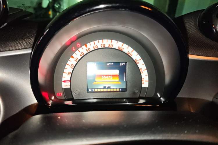 Used smart fortwo 2017 0.9T 66 kW Grey Gravity Special Edition China V Emission Standard