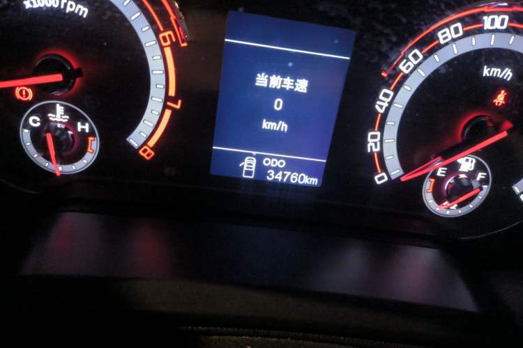 Used SAIC MAXUS T60 2019 2.4L Gasoline Manual Two-Wheel-Drive High-Ride Pioneer Edition Standard Cab