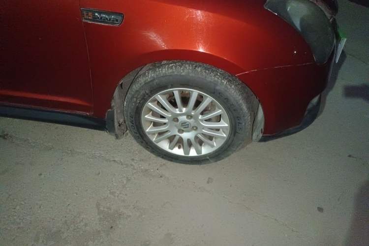 Used Suzuki Swift 2011 1.5L Manual Fashion Edition Right Front Wheel Hub