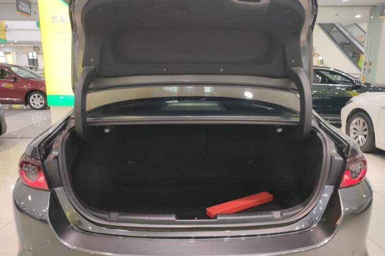 Used Mazda Mazda 3 Axela 2023 2.0L Automatic ZhiXuan Edition