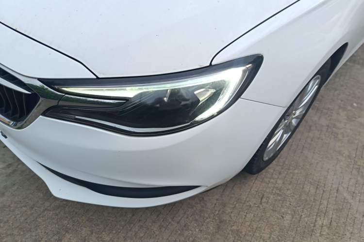 Used Buick GT 2019 15T Dual-Clutch Connected Elite Model China VI Left Front Headlight