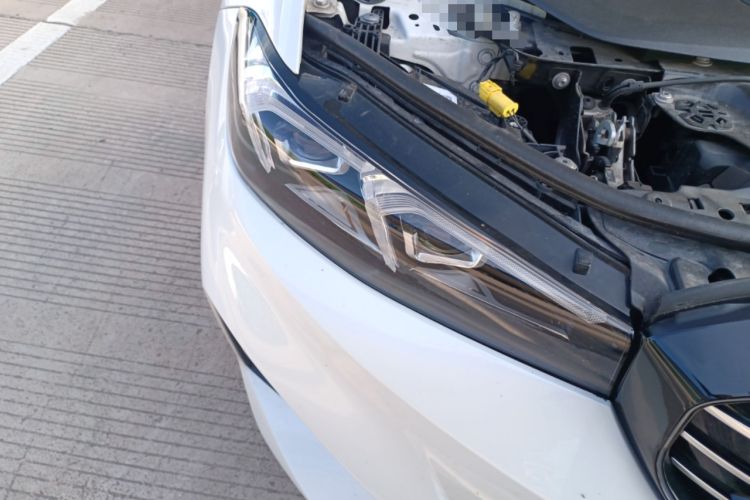 Used BMW i3 2022 eDrive 35 L Right Front Headlight