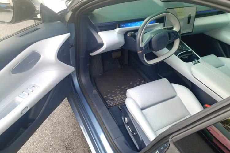 Used Lynk & Co Z10 2025 95 kWh 702 km All-Wheel Drive Intelligent Driving Ultra Driver Seat