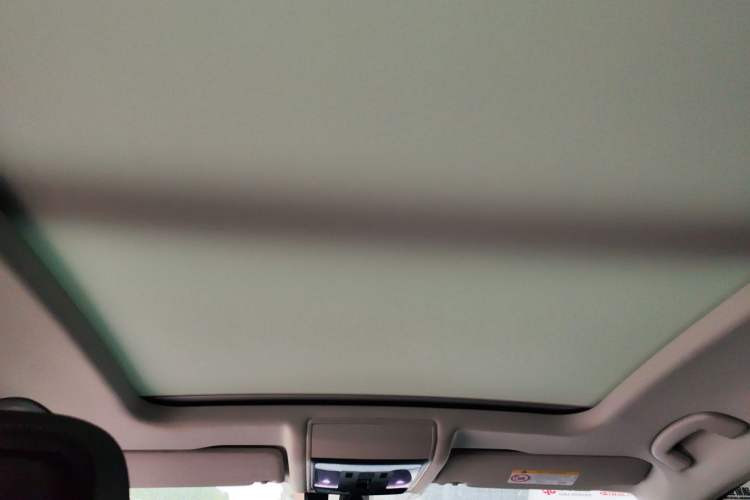 Used Volkswagen Passat 2024 380TSI Dragon Edition Headliner