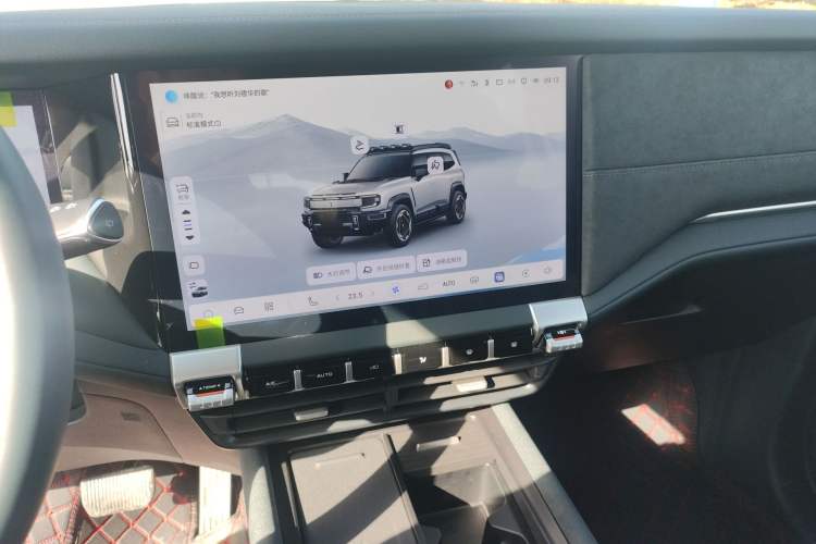 Used Deepal G318 2025 Worry-Free Adventure Edition Four-Wheel Drive Secret Realm Version Audio And AC Panel