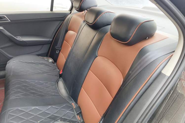 Used Volkswagen Santana 2013 1.6L Manual Fashion Edition Left Rear Seat