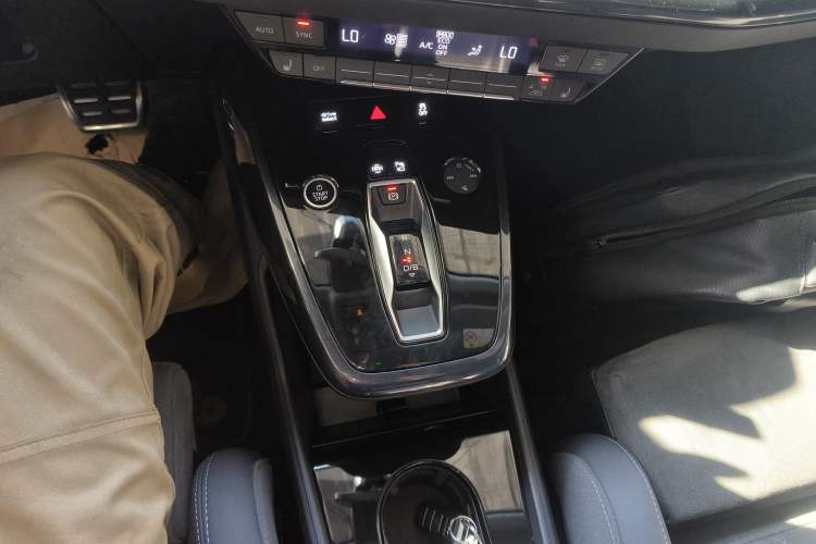 Used Audi Q4 e-tron 2023 50 e-tron quattro Creation Edition
