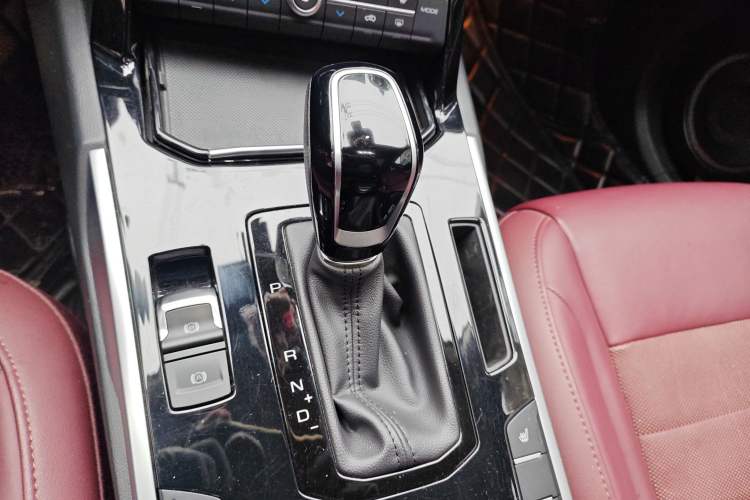 Used Wey VV7 2017 VV7c 2.0T Flagship Model
