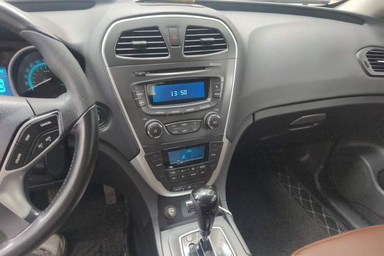 Used GAC Trumpchi GS5 2013 1.8T Automatic All-Wheel-Drive Luxury Edition
