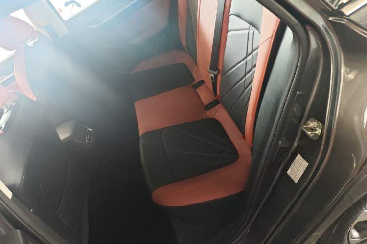 Used CHANGAN Eado 2023 Changan Edition PLUS Blue Whale NE 1.4T GDI DCT Prestige Version
