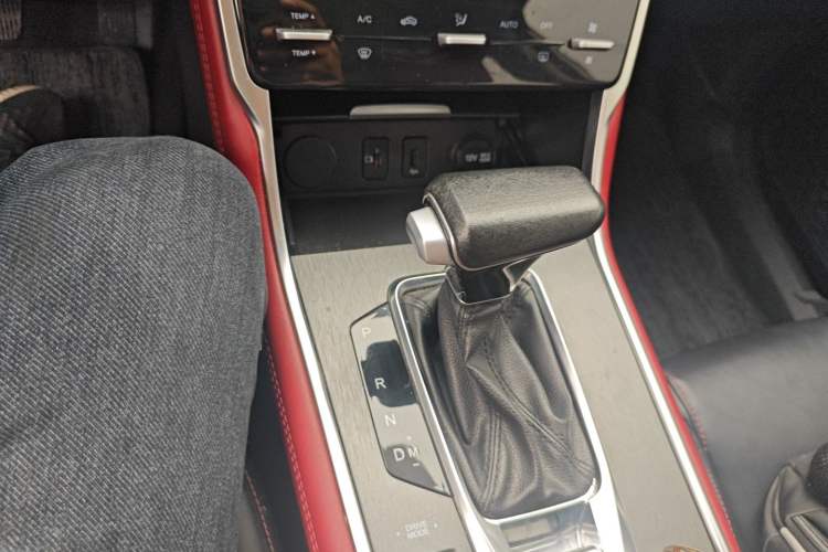 Used CHANGAN CS75 2022 Blue Whale Edition 1.5T DCT Prestige Model
