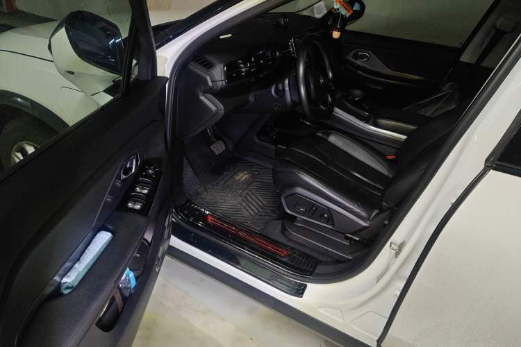 Used Nio ES8 2018 355 km Base Version 7-Seater Edition
