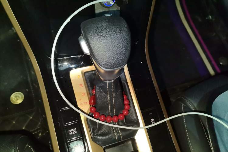 Used Kia K3 2019 1.5L CVT Smart Connectivity Version Gear Lever