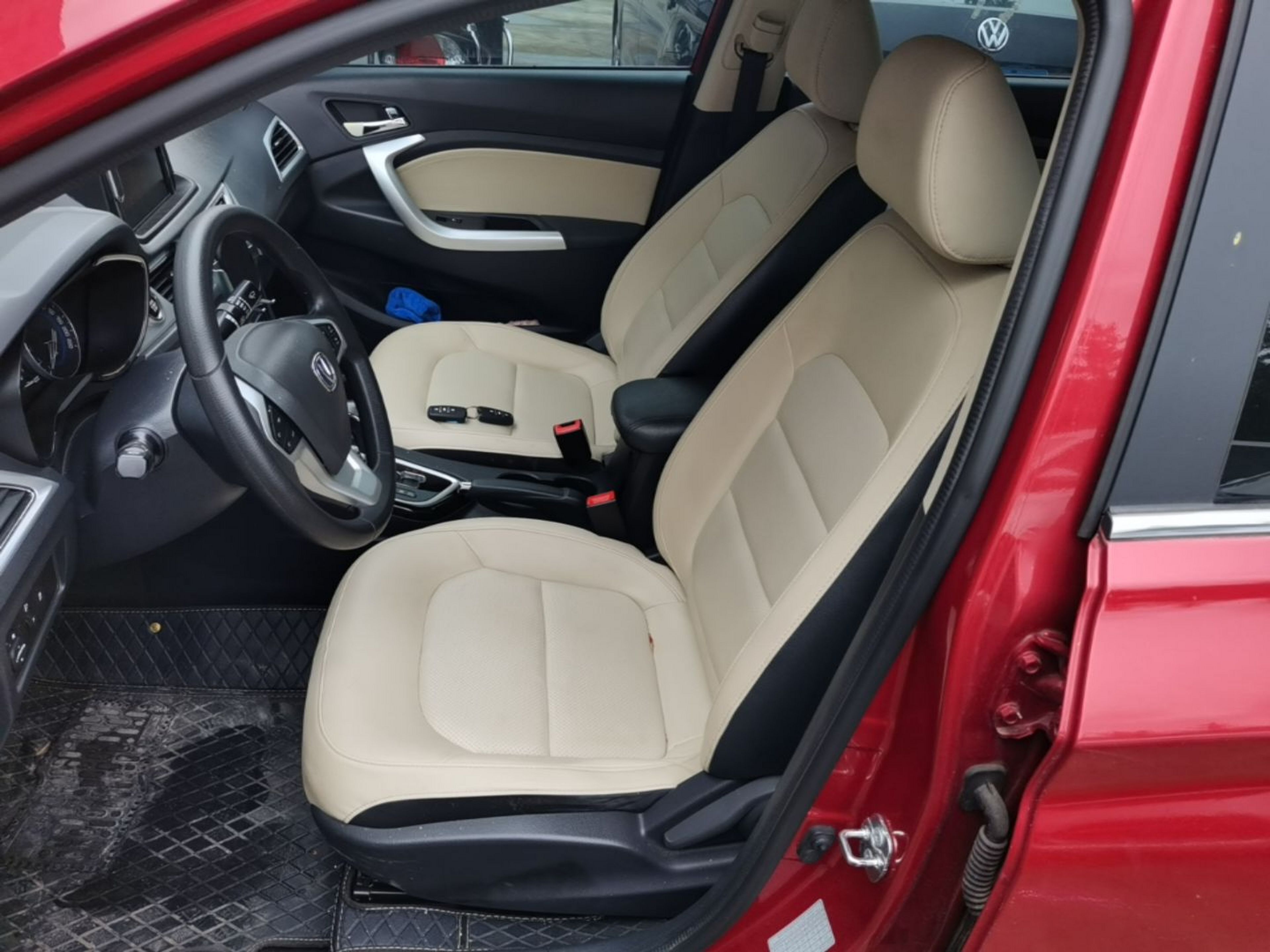 Interior delantero