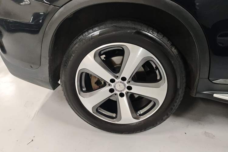 Used Mercedes-Benz GLC 2017 GLC 260 4MATIC Luxury Model