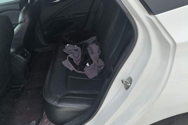 Used Buick Velite 6 2022 Connected & Shared PLUS Left Rear Seat