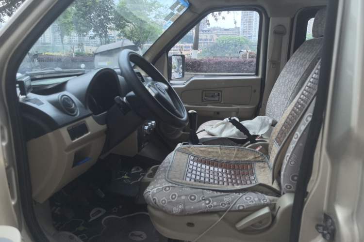 Used Dongfeng Xiaokang C37 2012 1.4L Comfort Version DK13-06 Left Front Seat