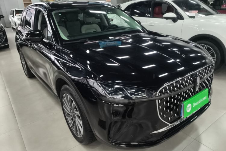 Used Lincoln Corsair 2023 2.0T Two-Wheel-Drive Luxury Edition Front Right 45 Deg