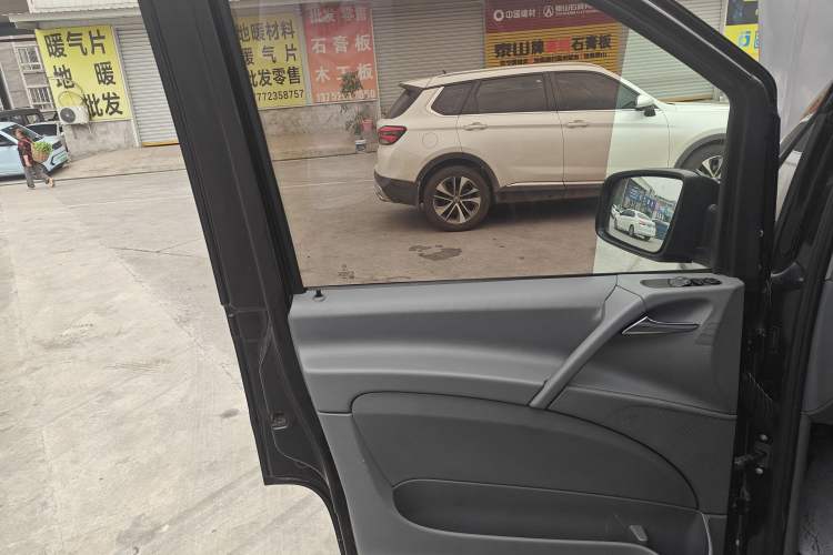 Used Mercedes-Benz Vito 2013 3.0L Business Edition